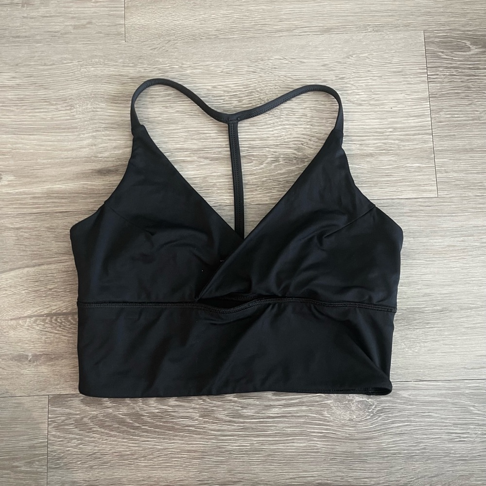 Lululemon twist sport bra